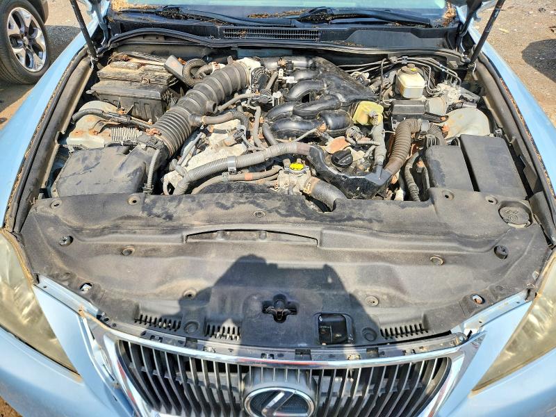 57764226 :رقم المزاد ، JTHCF5C25B5045834 vin ، 2011 Lexus Is مزاد بيع