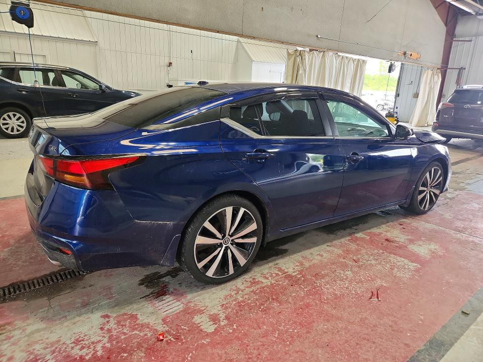 58936866 :رقم المزاد ، 1N4BL4CV3KC242139 vin ، 2019 Nissan Altima مزاد بيع