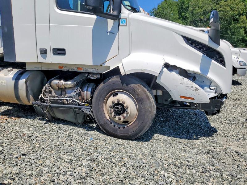54775716 :رقم المزاد ، 4V4NC9EH7SN671272 vin ، 2025 Volvo Vnl مزاد بيع