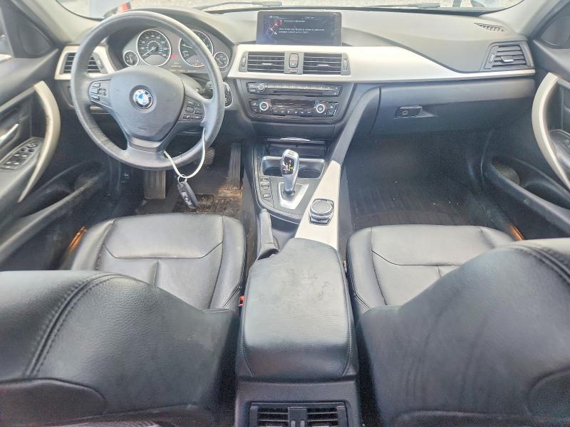 2015 Bmw 320 მანქანა იყიდება აუქციონზე, vin: WBA3C3G55FNT51132, აუქციონის ნომერი: 57937036