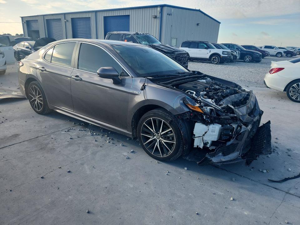 55773786 :رقم المزاد ، 4T1G31AK7MU548924 vin ، 2021 Toyota Camry مزاد بيع