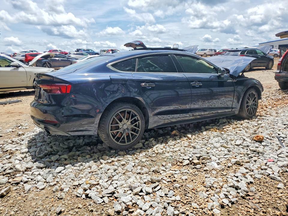 57942666 :رقم المزاد ، WAUENCF59JA015102 vin ، 2018 Audi A5 مزاد بيع