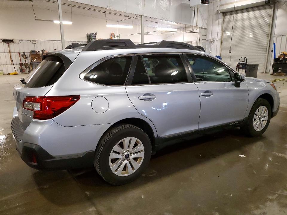 Продаж на аукціоні авто 2018 Subaru Outback, vin: 4S4BSAFC3J3390307, номер лоту: 55717776
