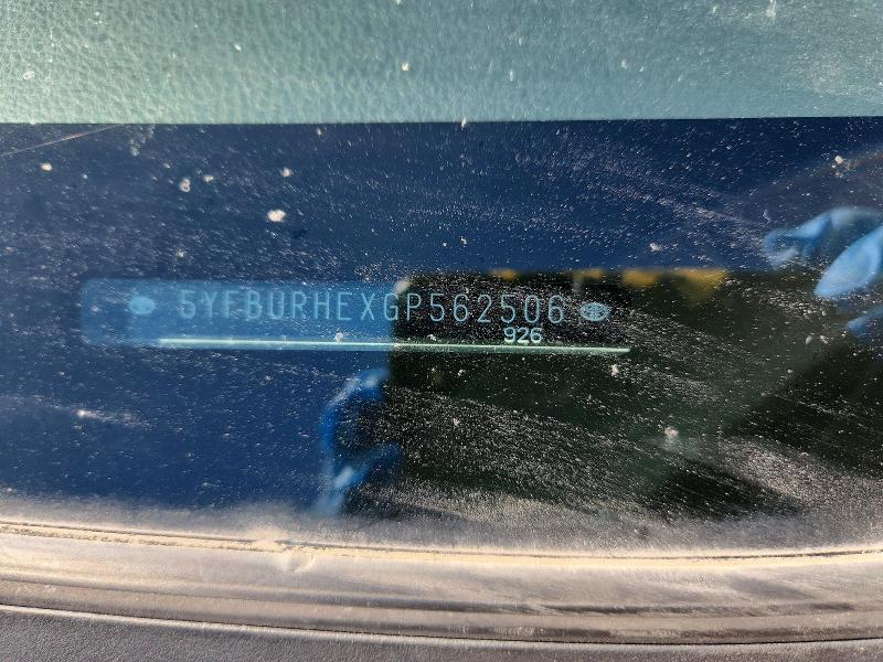 Продажа на аукционе авто 2016 Toyota Corolla, vin: 5YFBURHEXGP562506, номер лота: 58261126
