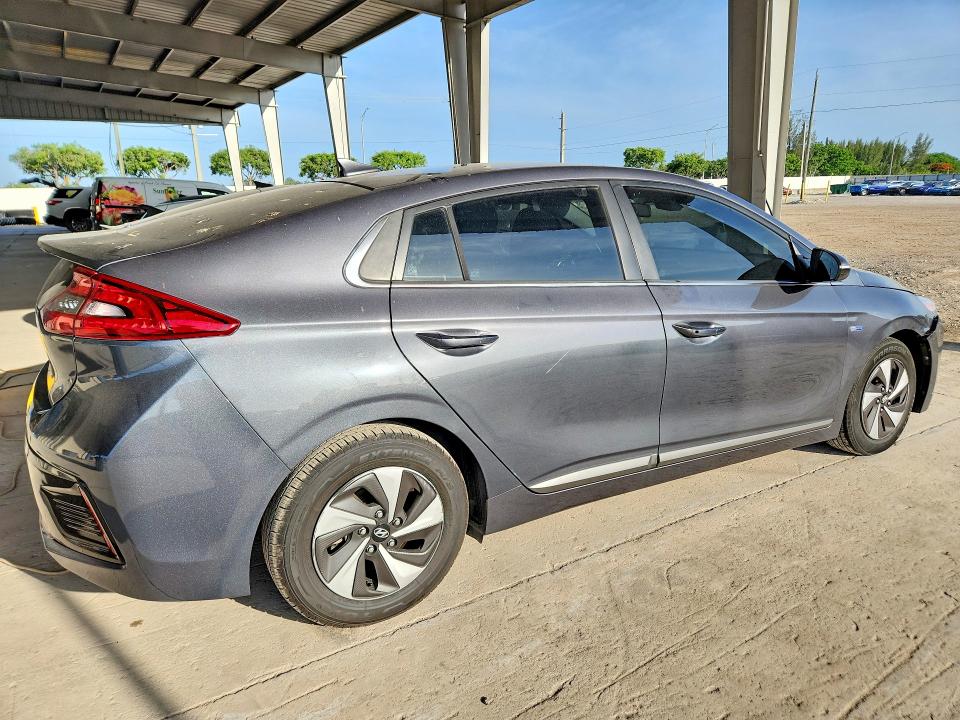 2017 Hyundai Ioniq მანქანა იყიდება აუქციონზე, vin: KMHC75LC9HU027970, აუქციონის ნომერი: 57299876