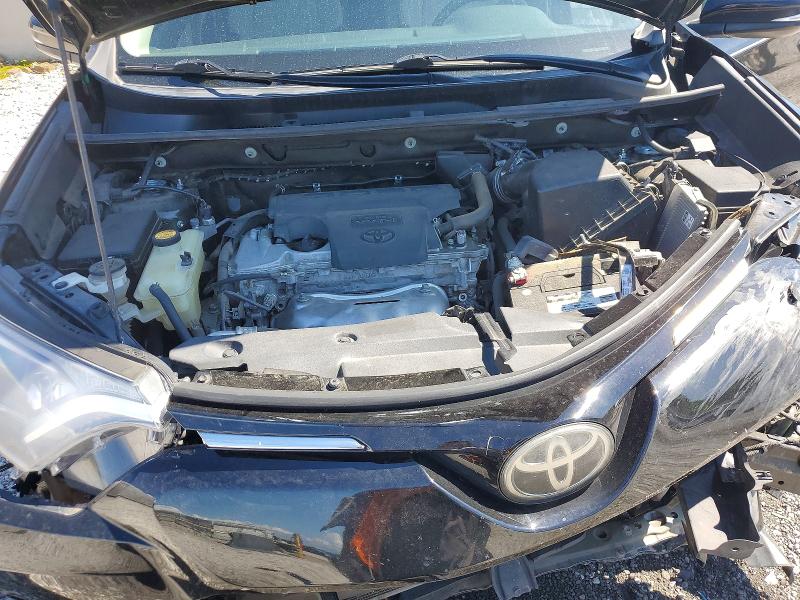 56865156 :رقم المزاد ، 2T3WFREV4HW354340 vin ، 2017 Toyota Rav4 مزاد بيع