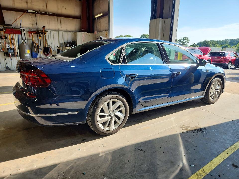 Продаж на аукціоні авто 2018 Volkswagen Passat, vin: 1VWBA7A38JC050777, номер лоту: 54897086