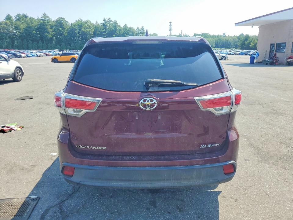2015 Toyota Highlander მანქანა იყიდება აუქციონზე, vin: 5TDJKRFH6FS131083, აუქციონის ნომერი: 58905676