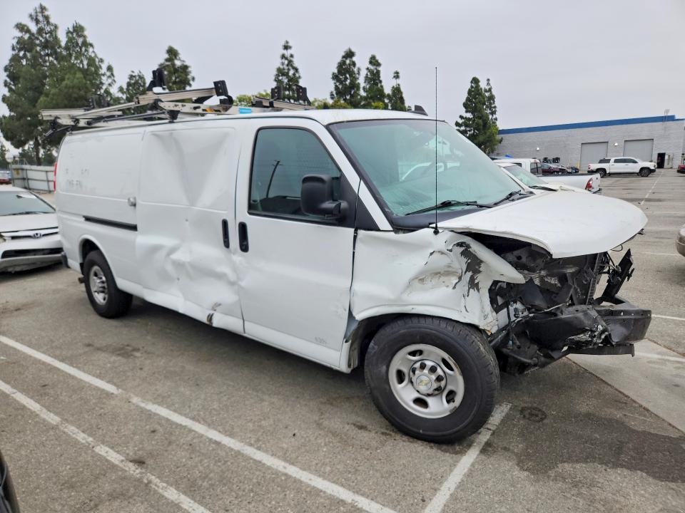 2021 Chevrolet Express G2500 მანქანა იყიდება აუქციონზე, vin: 1GCWGBFP6M1253622, აუქციონის ნომერი: 53648646