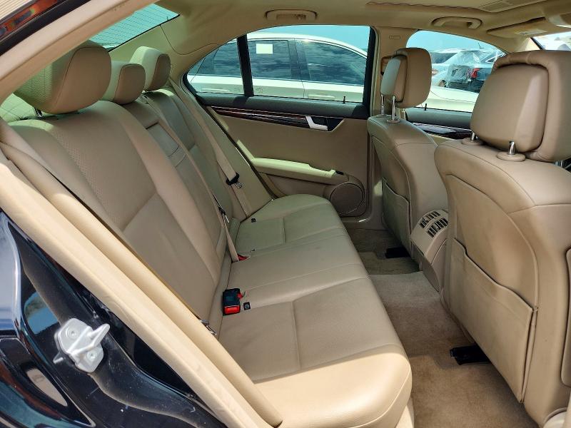 Продаж на аукціоні авто 2013 Mercedes-benz C, vin: WDDGF4HB5DR263683, номер лоту: 58829876