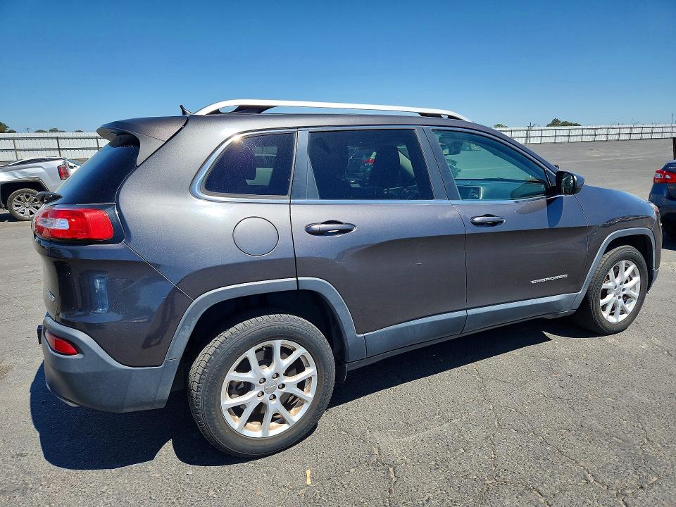 56700556 :رقم المزاد ، 1C4PJLCS5FW712195 vin ، 2015 Jeep Cherokee مزاد بيع