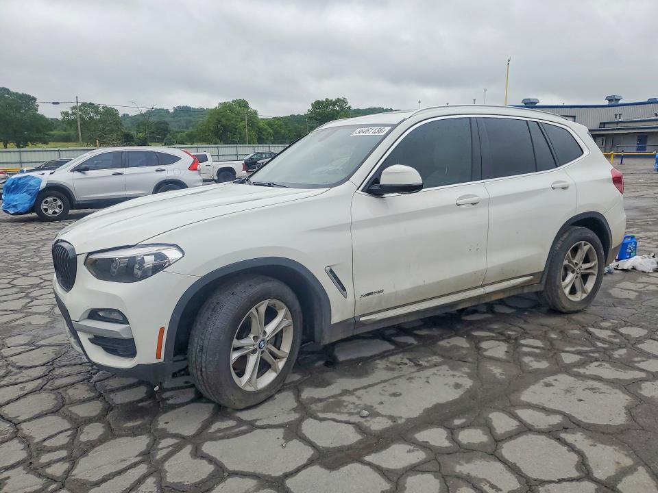 56461136 :رقم المزاد ، 5UXTR9C50JLD62250 vin ، 2018 Bmw X3 مزاد بيع