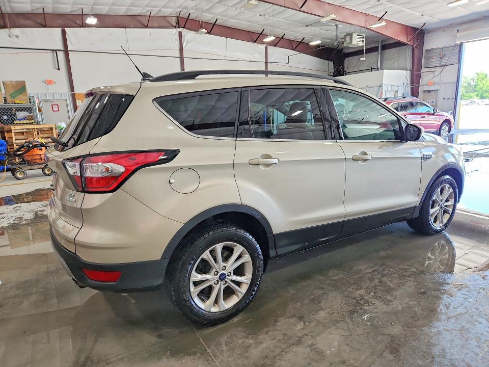 Продаж на аукціоні авто 2018 Ford Escape, vin: 1FMCU0GD6JUB72856, номер лоту: 57405166