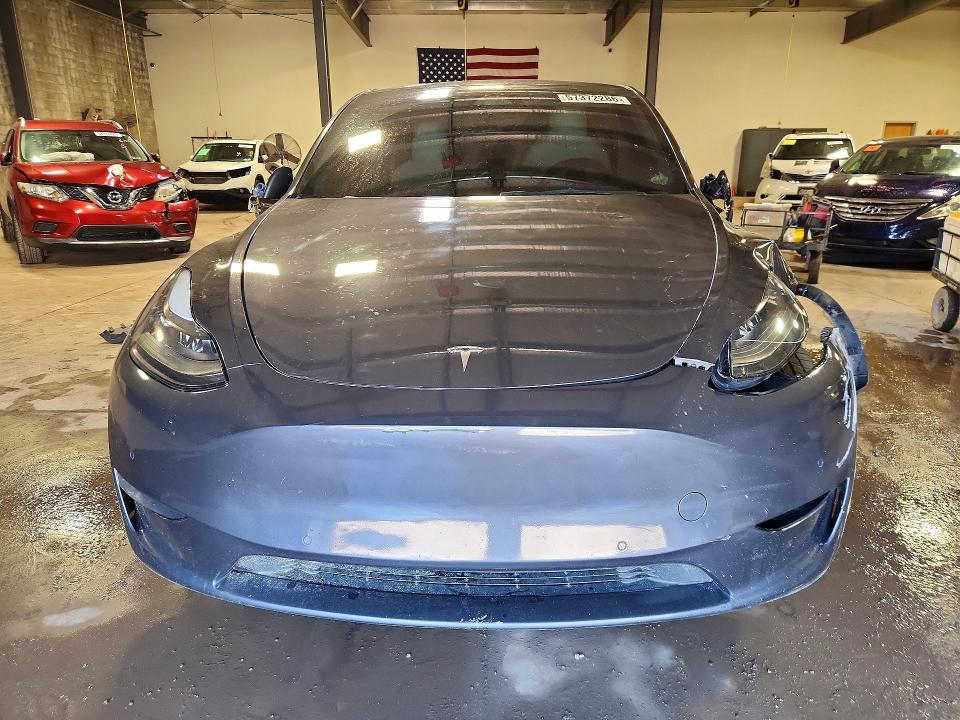 2022 Tesla Model Y მანქანა იყიდება აუქციონზე, vin: 7SAYGDEF9NF397660, აუქციონის ნომერი: 57372286