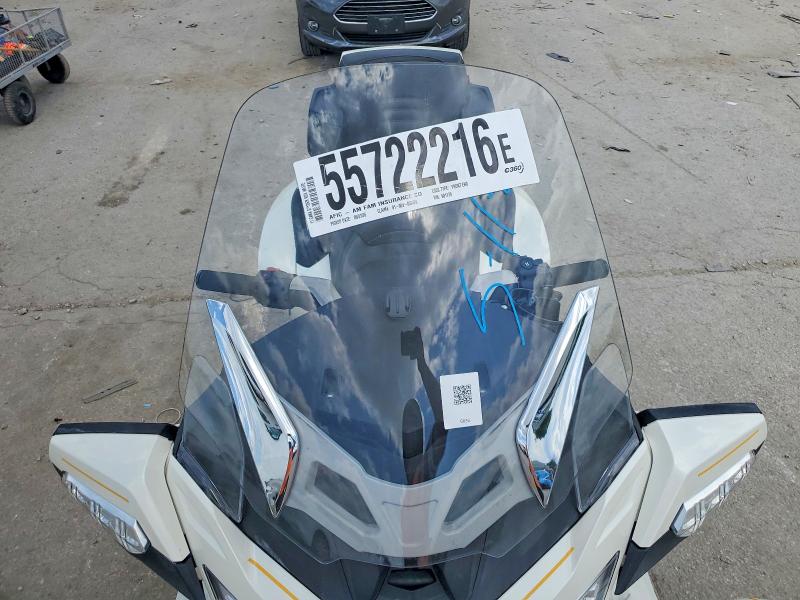 2011 Can-am Spyder Roadster მანქანა იყიდება აუქციონზე, vin: 2BXJBDC10BV001739, აუქციონის ნომერი: 55722216