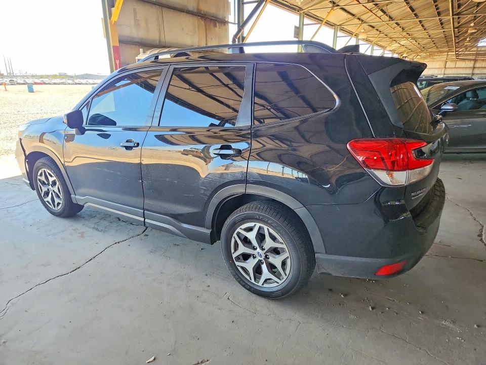 85453325 :رقم المزاد ، JF2SKAJC8LH590957 vin ، 2020 Subaru Forester مزاد بيع