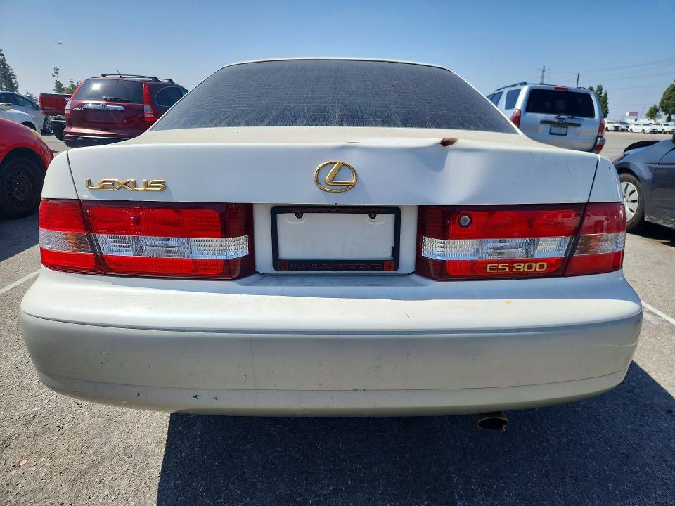2000 Lexus Es მანქანა იყიდება აუქციონზე, vin: JT8BF28G1Y0242231, აუქციონის ნომერი: 55768726