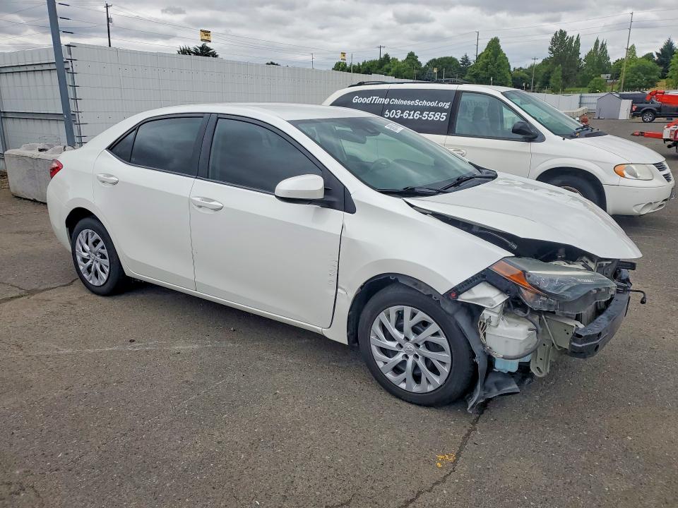 Продажа на аукционе авто 2018 Toyota Corolla, vin: 5YFBURHE4JP774423, номер лота: 58981146