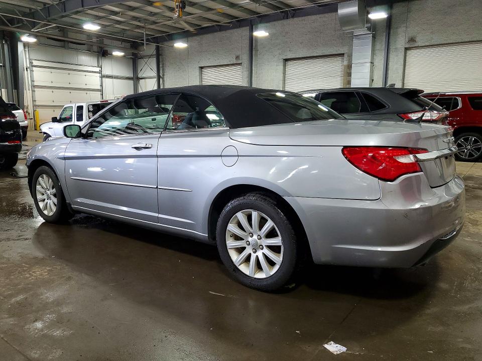 57326756 :رقم المزاد ، 1C3BCBEG8EN127336 vin ، 2014 Chrysler 200 مزاد بيع