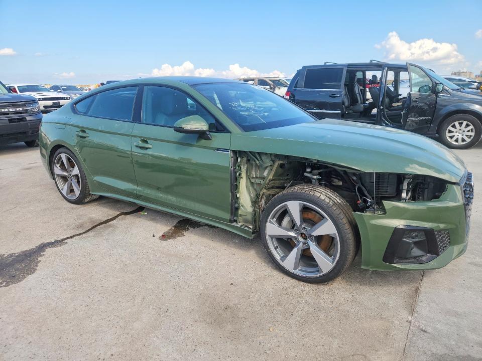 55869226 :رقم المزاد ، WAUFACF59MA042661 vin ، 2021 Audi A5 مزاد بيع