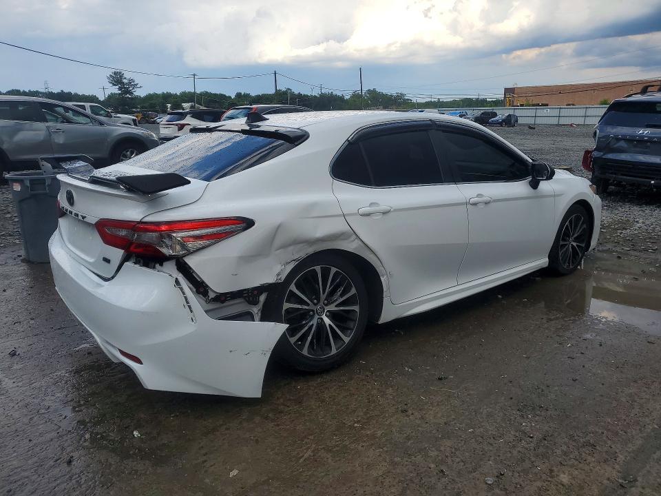 Aukcja sprzedaży 2018 Toyota Camry, vin: 4T1B11HK5JU625758, numer aukcji: 57624846