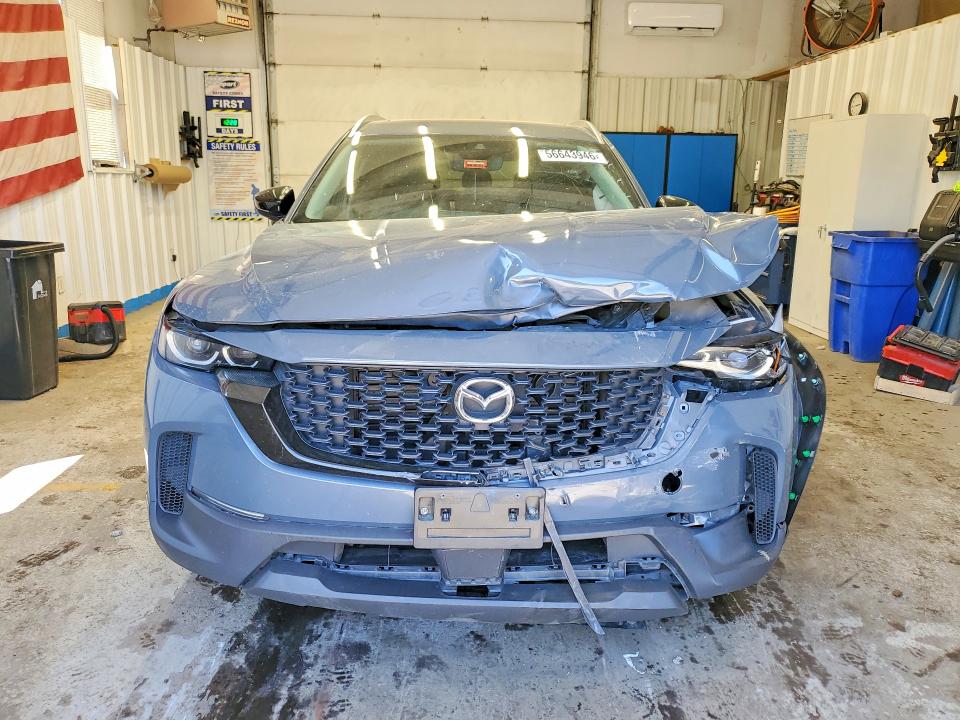 56643946 :رقم المزاد ، 7MMVABCM3PN127917 vin ، 2023 Mazda Cx-50 مزاد بيع