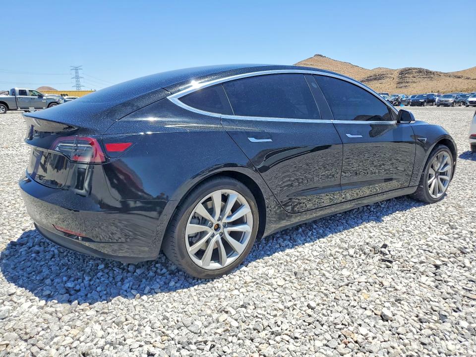 Продажа на аукционе авто 2018 Tesla Model 3, vin: 5YJ3E1EA7JF075951, номер лота: 58607416