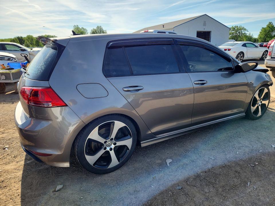 57621396 :رقم المزاد ، WVWLF7AU7GW097159 vin ، 2016 Volkswagen Golf R مزاد بيع