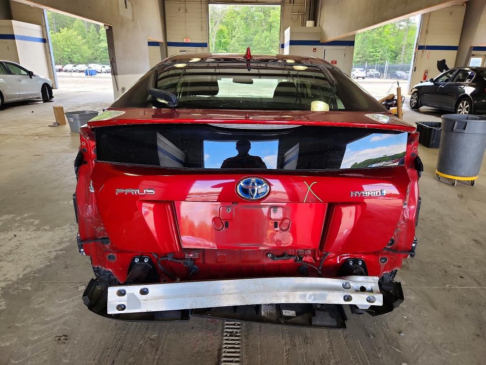 57622996 :رقم المزاد ، JTDKARFU6J3547603 vin ، 2018 Toyota Prius مزاد بيع