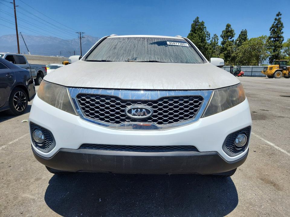 2011 Kia Sorento მანქანა იყიდება აუქციონზე, vin: 5XYKT4A12BG154592, აუქციონის ნომერი: 85977305