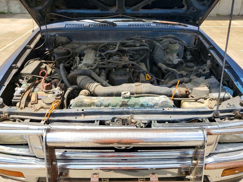 1993 Toyota Pickup მანქანა იყიდება აუქციონზე, vin: 4TARN01P9PZ136374, აუქციონის ნომერი: 58556786