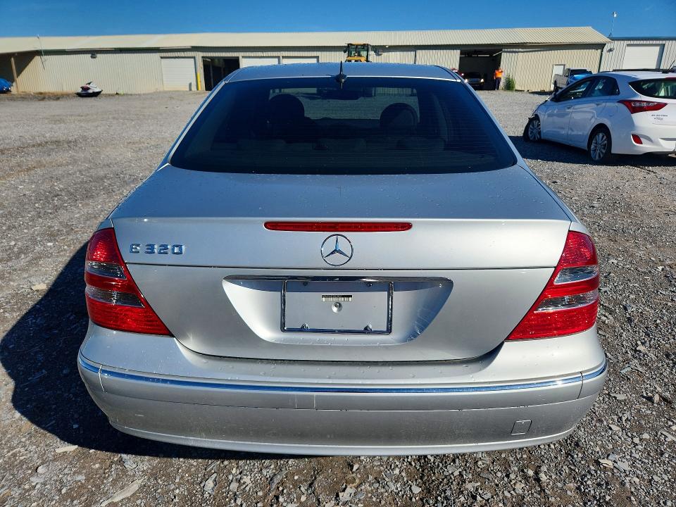 57085356 :رقم المزاد ، WDBUF65J73A220317 vin ، 2003 Mercedes-benz E مزاد بيع
