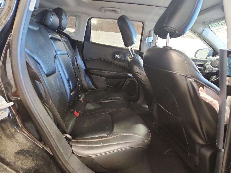 58238196 :رقم المزاد ، 3C4NJDCB7JT199429 vin ، 2018 Jeep Compass مزاد بيع