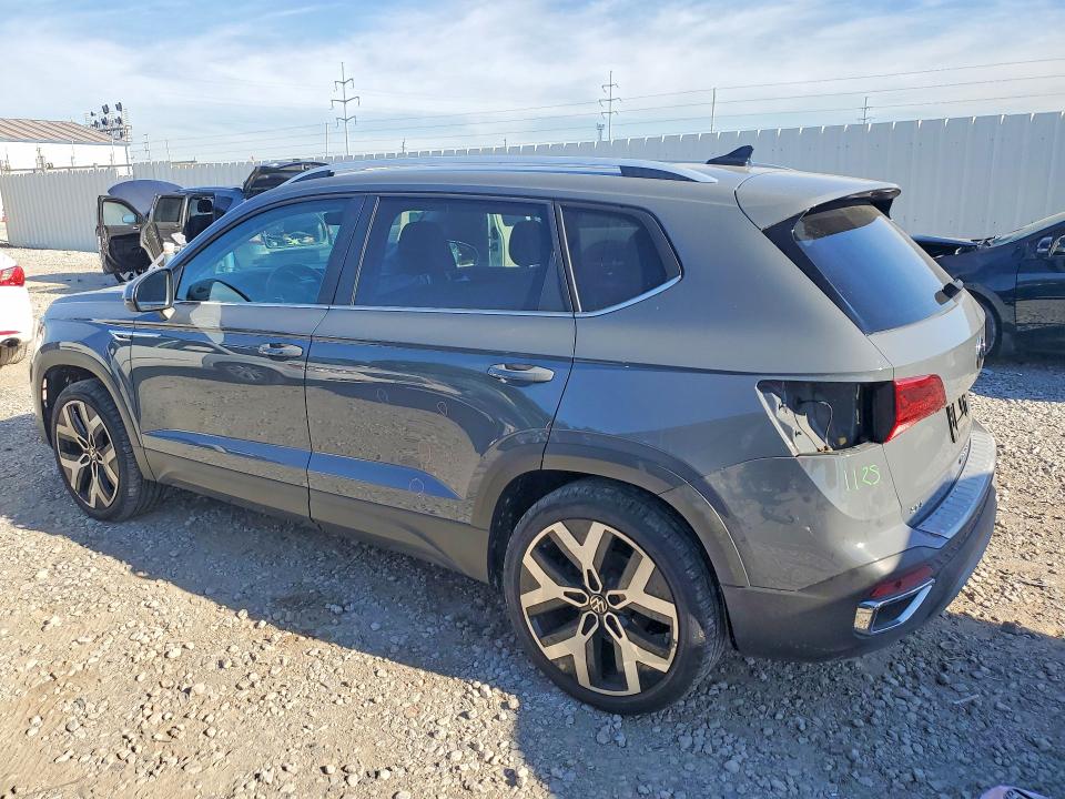 Продажа на аукционе авто 2022 Volkswagen Taos, vin: 3VV2X7B22NM016069, номер лота: 55404066