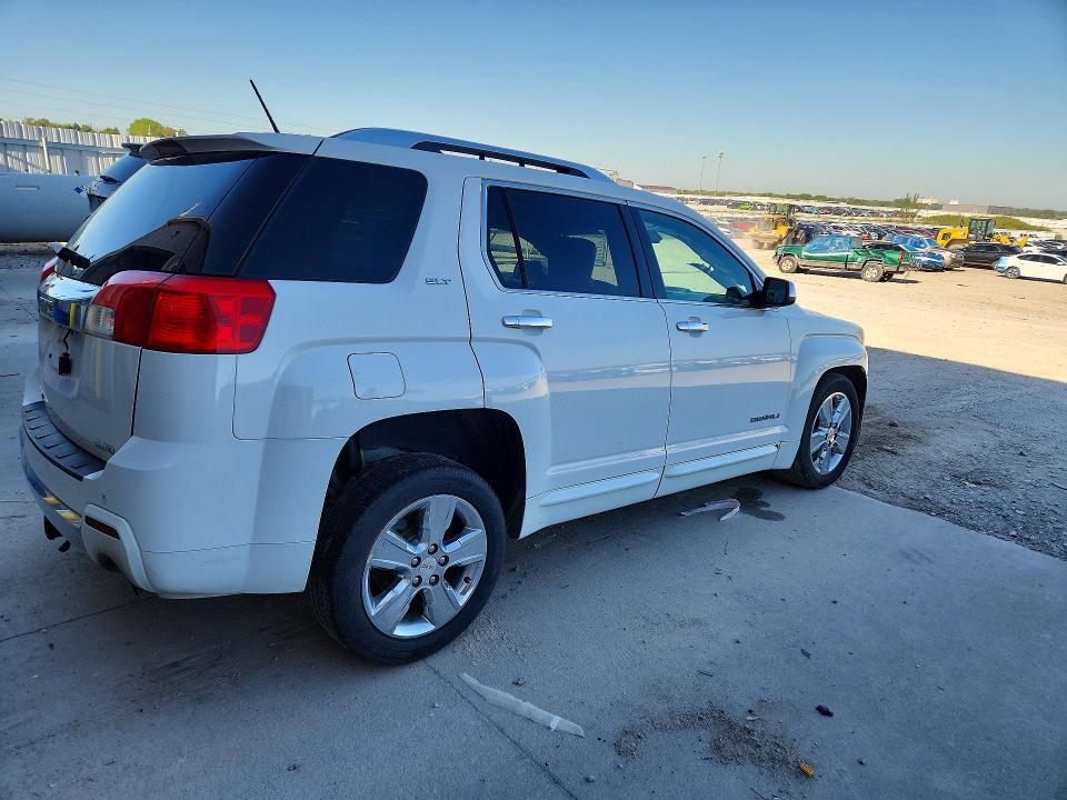 55500956 :رقم المزاد ، 2GKFLYE37F6436755 vin ، 2015 Gmc Terrain مزاد بيع