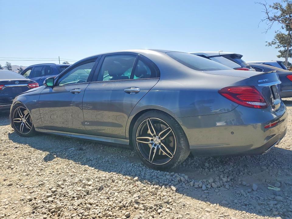58646576 :رقم المزاد ، WDDZF6EB0JA403643 vin ، 2018 Mercedes-benz E مزاد بيع