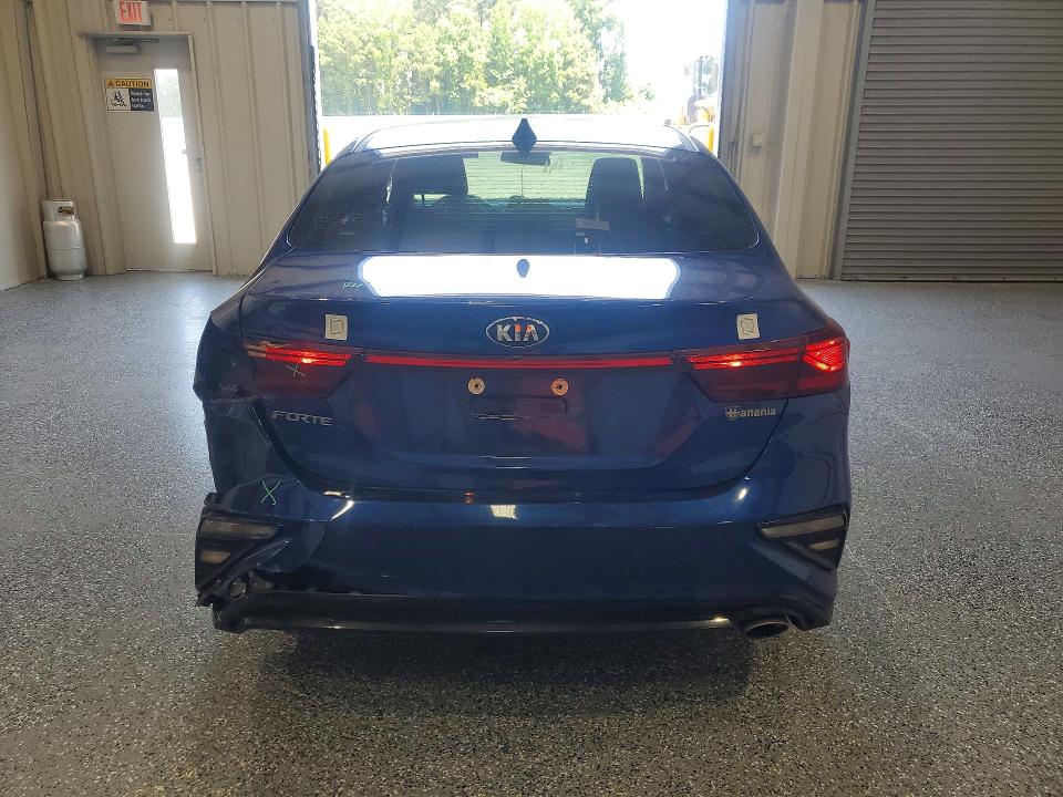 2021 Kia Forte მანქანა იყიდება აუქციონზე, vin: 3KPF24AD1ME309423, აუქციონის ნომერი: 57121356