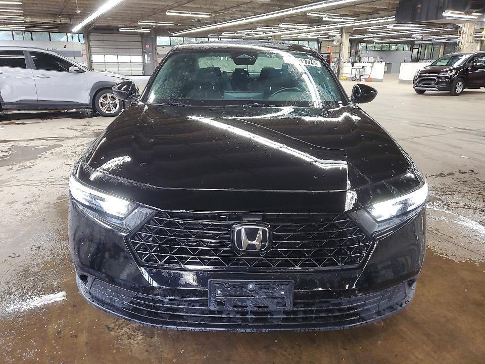 56119776 :رقم المزاد ، 1HGCY2F58RA041618 vin ، 2024 Honda Accord مزاد بيع