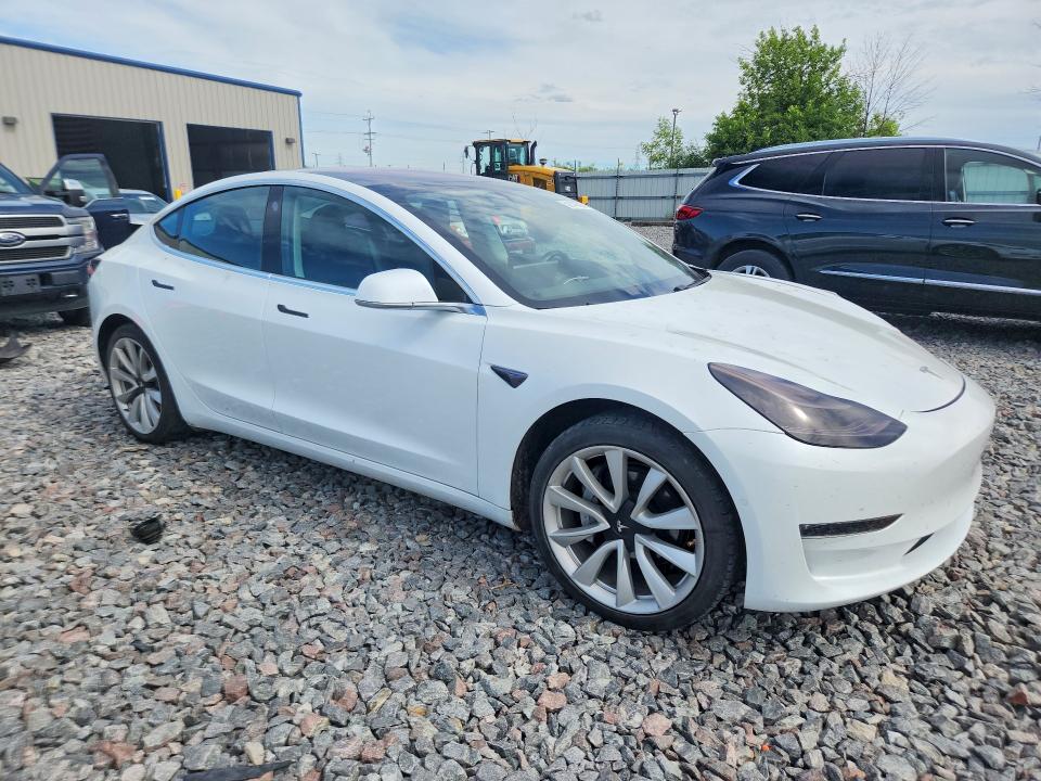 Продажа на аукционе авто 2018 Tesla Model 3, vin: 5YJ3E1EA0JF050020, номер лота: 58146026