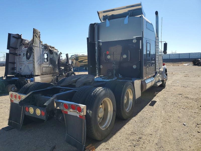 2006 Kenworth W900 მანქანა იყიდება აუქციონზე, vin: 1XKWDB9X46R133492, აუქციონის ნომერი: 57394246