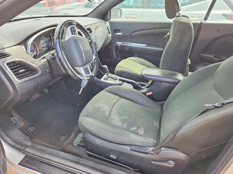 53359106 :رقم المزاد ، 1C3BCBEBXCN121975 vin ، 2012 Chrysler 200 مزاد بيع