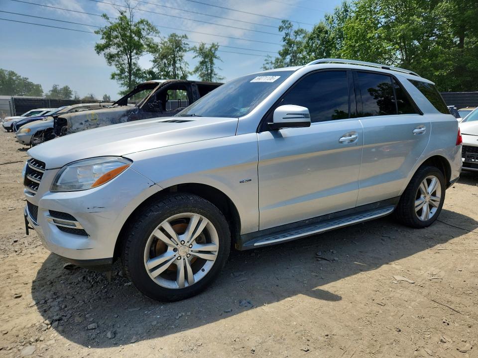 59071106 :رقم المزاد ، 4JGDA5HB2CA014753 vin ، 2012 Mercedes-benz Ml مزاد بيع