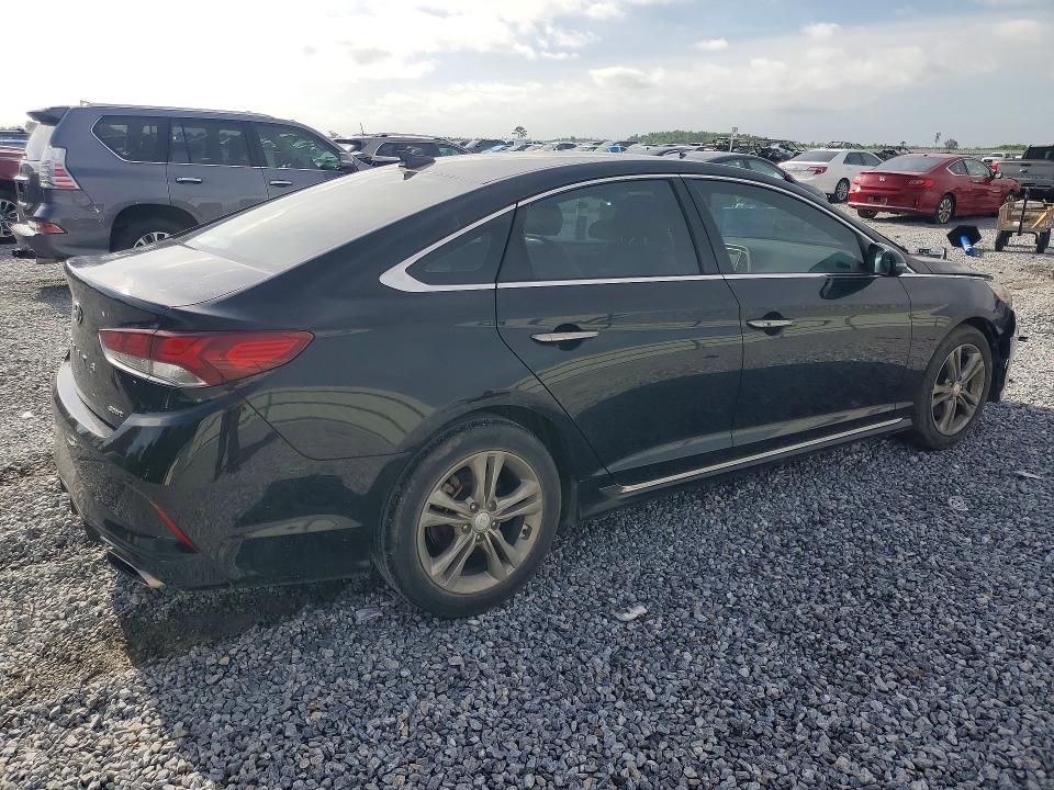 56166256 :رقم المزاد ، 5NPE34AF0JH704968 vin ، 2018 Hyundai Sonata مزاد بيع