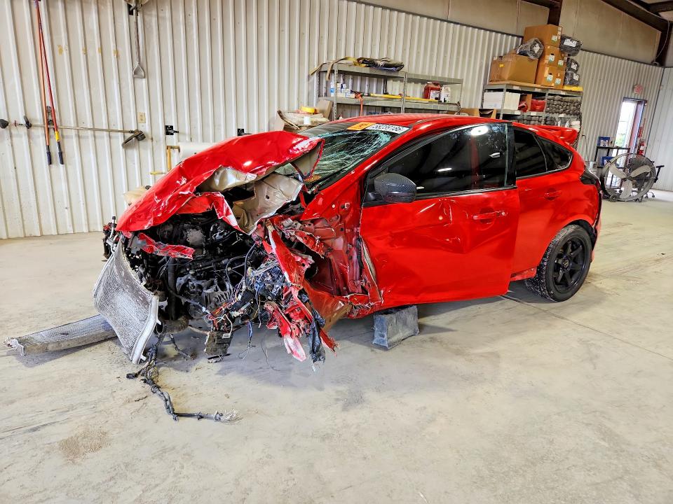 58239186 :رقم المزاد ، 1FADP3L96GL393803 vin ، 2016 Ford Focus مزاد بيع