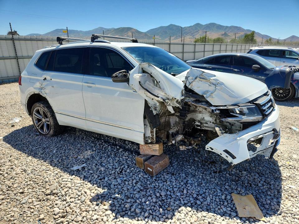 57675036 :رقم المزاد ، 3VV2B7AX4JM163533 vin ، 2018 Volkswagen Tiguan مزاد بيع