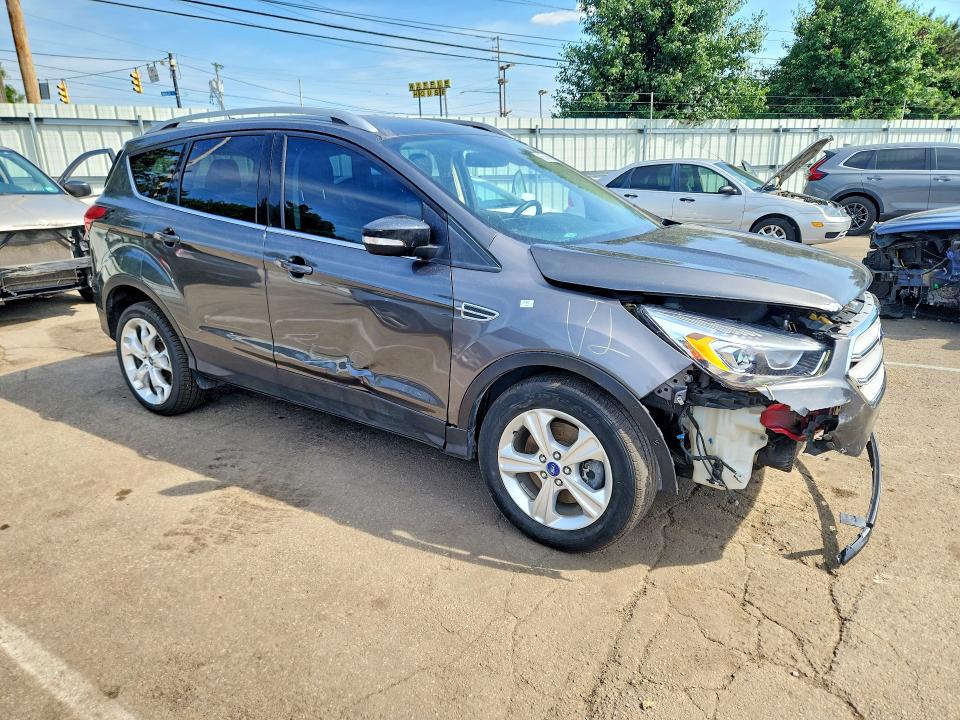 Продажа на аукционе авто 2019 Ford Escape, vin: 1FMCU0J90KUA56364, номер лота: 55545626