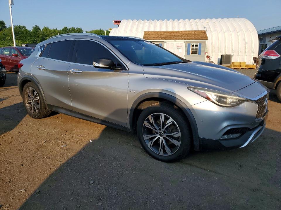 58720496 :رقم المزاد ، SJKCH5CR2HA016197 vin ، 2017 Infiniti Qx30 مزاد بيع