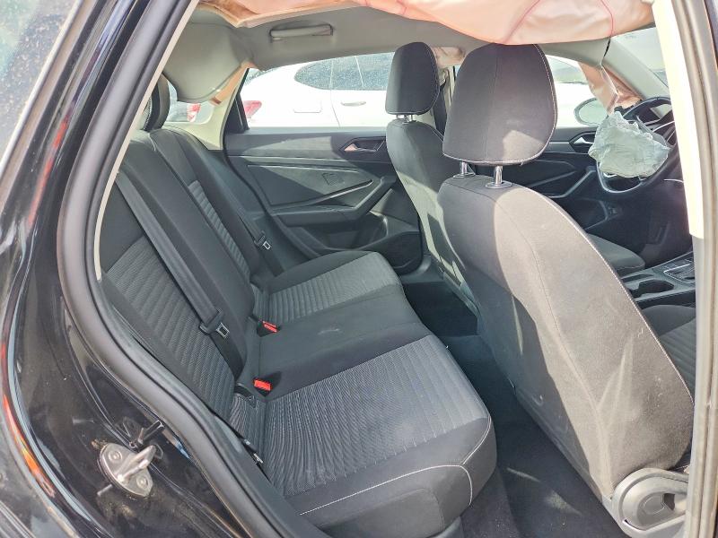 56494126 :رقم المزاد ، 3VWCM7BU6NM023732 vin ، 2022 Volkswagen Jetta مزاد بيع