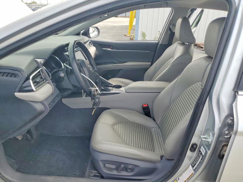 56471996 :رقم المزاد ، JTNB11HK9J3028800 vin ، 2018 Toyota Camry مزاد بيع
