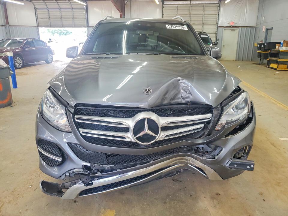57670936 :رقم المزاد ، 4JGDA5HB6JB130335 vin ، 2018 Mercedes-benz Gle مزاد بيع